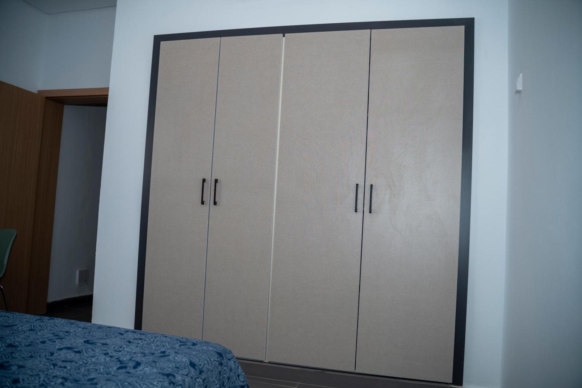 Le Bureau Club - Business Suites Nouakchott Eksteriør billede